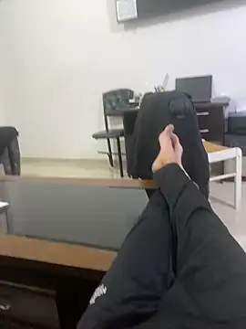 Snapshot of alex-riadh chatting on January 2025 03:13:01 PM alex-riadh online show from January 2025 03:13:01 PM