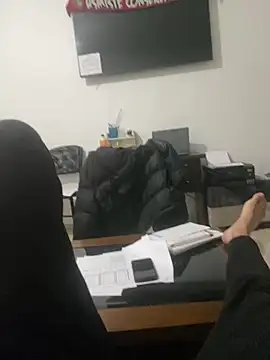 Snapshot of alex-riadh chatting on January 2025 02:03:01 PM alex-riadh online show from January 2025 02:03:01 PM