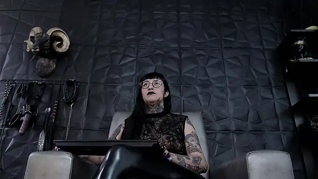 Snapshot of Agata_Darkness chatting on December 2025 08:49:01 PM Agata Darkness online show from December 2025 08:49:01 PM