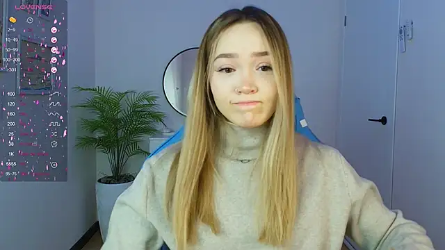 Evia r0se online show from January 2025 02:06:01 AM