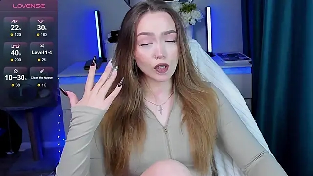 Evia r0se online show from October 2025 01:40:02 PM