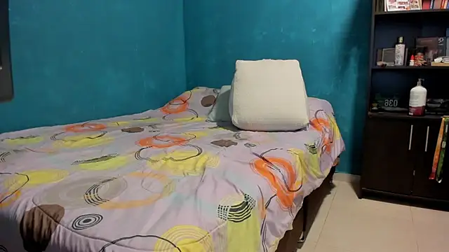 peanut tangerine online show from November 2025 11:04:02 PM