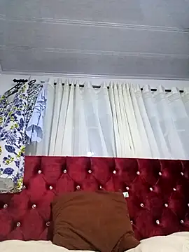 Snapshot of Samantha_Sullivan_ chatting on February 2025 03:15:02 AM Samantha Sullivan online show from February 2025 03:15:02 AM