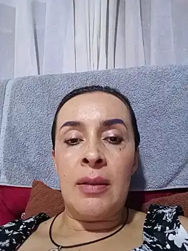 Samantha Sullivan  online show from April 2026 01:04:01 AM