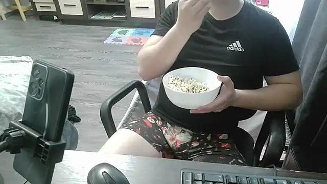 Snapshot of gamblingbum chatting on April 2026 11:04:01 AM gamblingbum online show from April 2026 11:04:01 AM