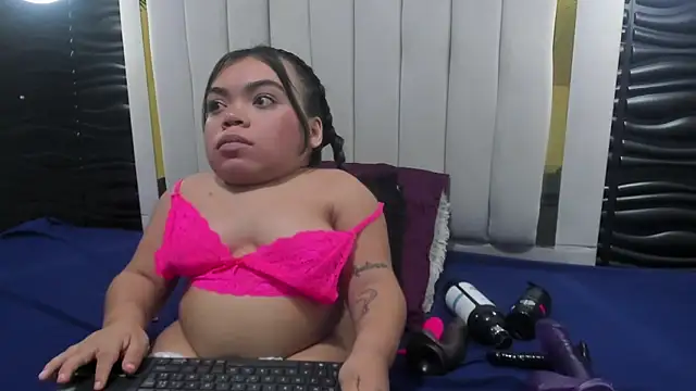 Michelle Brooks online show from February 2025 07:55:01 PM