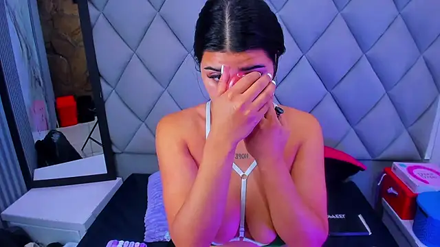 venusowen  online show from December 2025 11:50:01 AM