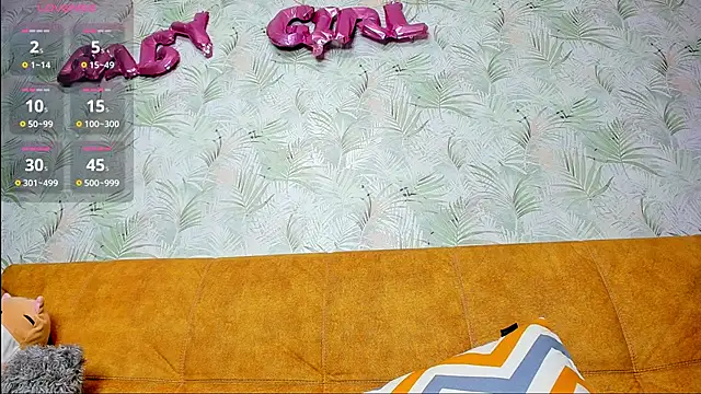 Snapshot of LuxieDelight chatting on September 2025 03:50:01 PM LuxieDelight online show from September 2025 03:50:01 PM