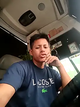 Snapshot of alexchir4 chatting on December 2025 11:21:01 PM alexchir4 online show from December 2025 11:21:01 PM