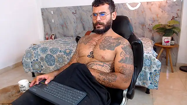 Snapshot of hanz_col chatting on November 2025 03:12:02 AM hanz col online show from November 2025 03:12:02 AM