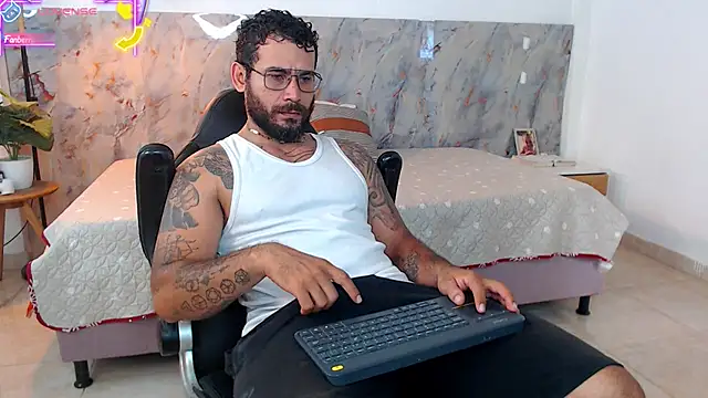 Snapshot of hanz_col chatting on January 2026 12:18:01 PM hanz col online show from January 2026 12:18:01 PM