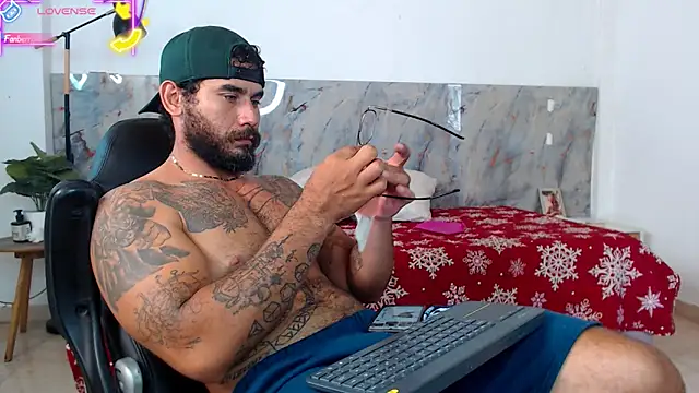 Snapshot of hanz_col chatting on February 2026 03:48:02 PM hanz col online show from February 2026 03:48:02 PM