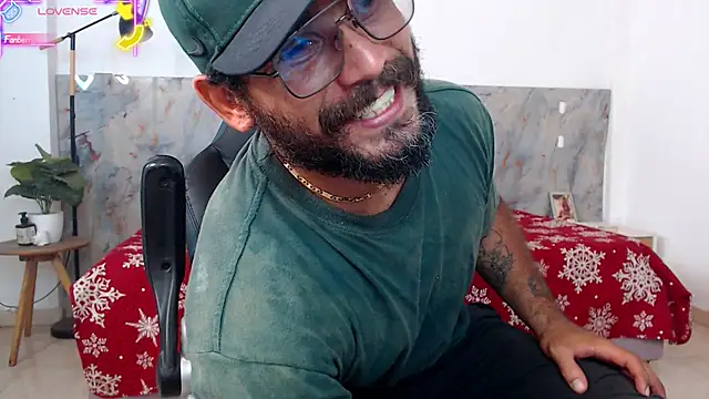 Snapshot of hanz_col chatting on February 2026 10:57:02 PM hanz col online show from February 2026 10:57:02 PM