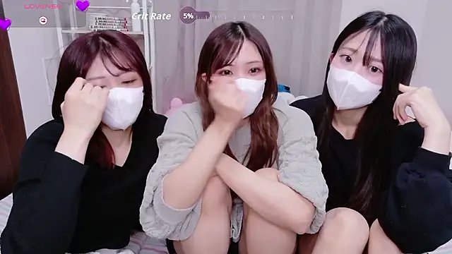 Snapshot of Miss-KrenJr chatting on December 2025 11:52:02 AM Miss-KrenJr online show from December 2025 11:52:02 AM