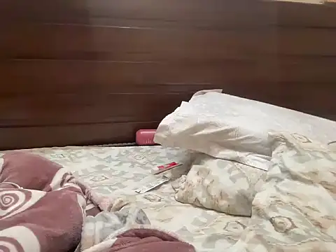 coolboy6566 online show from February 2026 05:36:02 PM