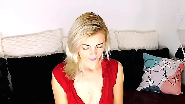 Snapshot of Aly_girl1 chatting on November 2025 02:17:01 PM Aly girl1 online show from November 2025 02:17:01 PM