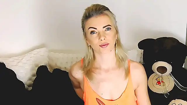 Snapshot of Aly_girl1 chatting on January 2026 11:03:02 AM Aly girl1 online show from January 2026 11:03:02 AM