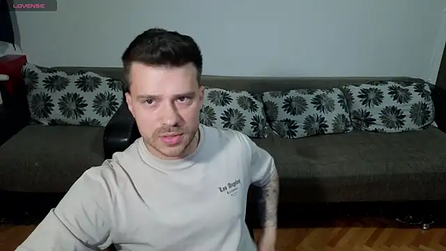 JohnnyStepBro online show from May 2026 06:38:01 PM