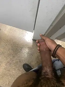 Snapshot of zeekBbc chatting on December 2024 08:07:02 PM zeekBbc online show from December 2024 08:07:02 PM