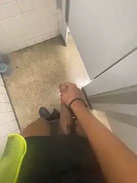 Snapshot of zeekBbc chatting on February 2025 11:36:01 PM zeekBbc online show from February 2025 11:36:01 PM