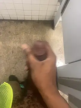 Snapshot of zeekBbc chatting on March 2025 06:00:01 PM zeekBbc online show from March 2025 06:00:01 PM