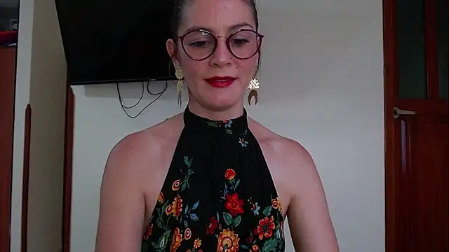 Snapshot of Hanny_24 chatting on December 2024 08:55:02 PM Hanny 24 online show from December 2024 08:55:02 PM