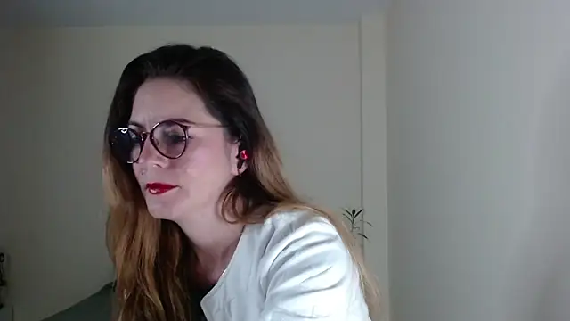 Snapshot of Hanny_24 chatting on January 2025 08:46:02 AM Hanny 24 online show from January 2025 08:46:02 AM