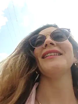 Snapshot of Hanny_24 chatting on March 2025 02:18:02 PM Hanny 24 online show from March 2025 02:18:02 PM