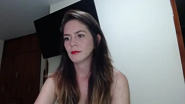 Snapshot of Hanny_24 chatting on February 2026 09:35:02 PM Hanny 24 online show from February 2026 09:35:02 PM