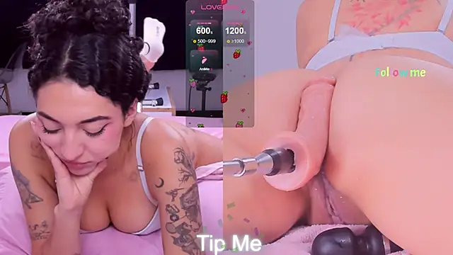 Snapshot of Amellia_rous chatting on February 2025 10:51:01 PM Amellia rous online show from February 2025 10:51:01 PM