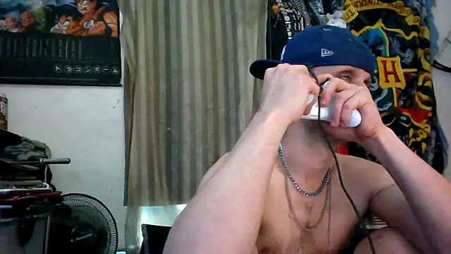 Snapshot of slinginbigD chatting on March 2026 07:21:02 PM slinginbigD online show from March 2026 07:21:02 PM