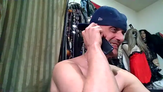 Snapshot of slinginbigD chatting on March 2026 11:38:02 AM slinginbigD online show from March 2026 11:38:02 AM