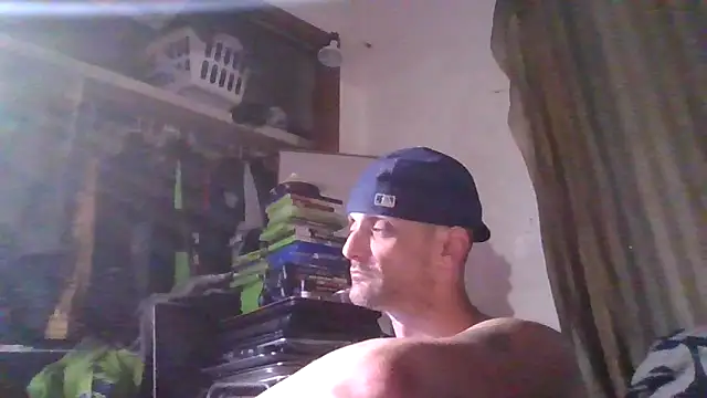 Snapshot of slinginbigD chatting on March 2026 09:54:01 PM slinginbigD online show from March 2026 09:54:01 PM