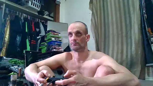 Snapshot of slinginbigD chatting on March 2026 11:37:01 AM slinginbigD online show from March 2026 11:37:01 AM