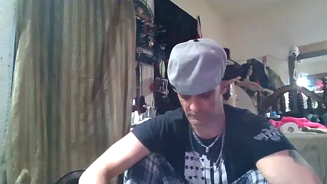 Snapshot of slinginbigD chatting on April 2026 05:34:01 AM slinginbigD online show from April 2026 05:34:01 AM