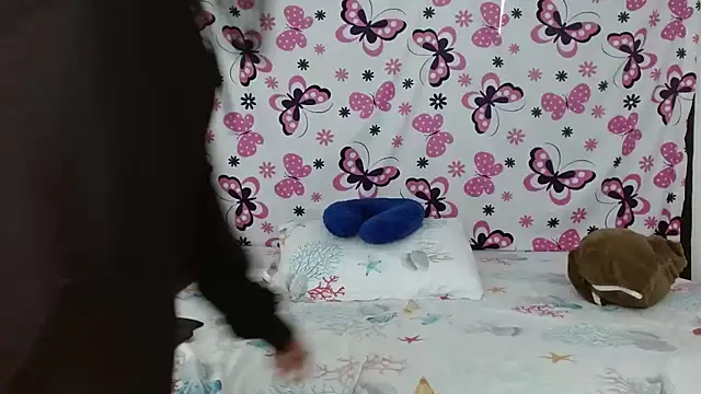 Snapshot of anybellucci43 chatting on January 2025 09:20:01 PM anybellucci43 online show from January 2025 09:20:01 PM