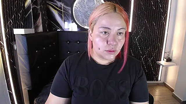 Bruja  Scarlata online show from December 2025 10:20:02 AM