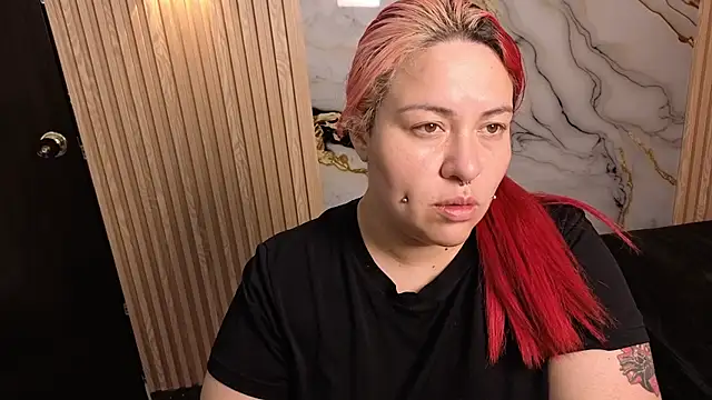 Bruja  Scarlata online show from February 2026 12:40:02 AM