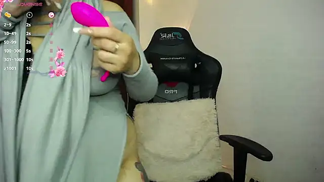 Snapshot of janna_isa chatting on January 2025 12:13:01 AM janna isa online show from January 2025 12:13:01 AM