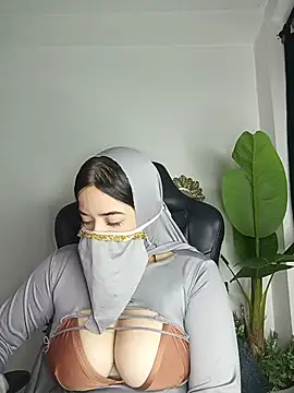 janna isa online show from July 2026 09:11:01 PM