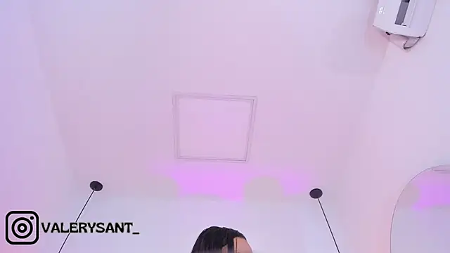 valerysantos  online show from February 2025 01:44:01 PM