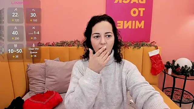 Linda Insatiable online show from December 2025 01:48:02 AM