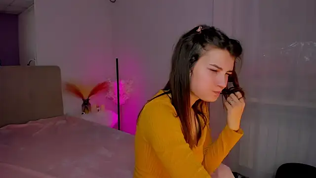 Laura Leee online show from January 2025 10:23:02 AM