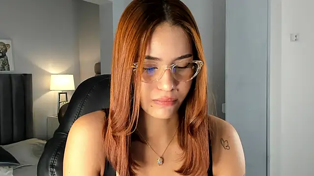 Madie  collins online show from December 2025 11:50:01 AM