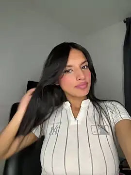 Dulceeany online show from January 2025 04:33:02 AM