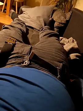 OdinWolf1990 online show from December 2025 03:21:01 PM