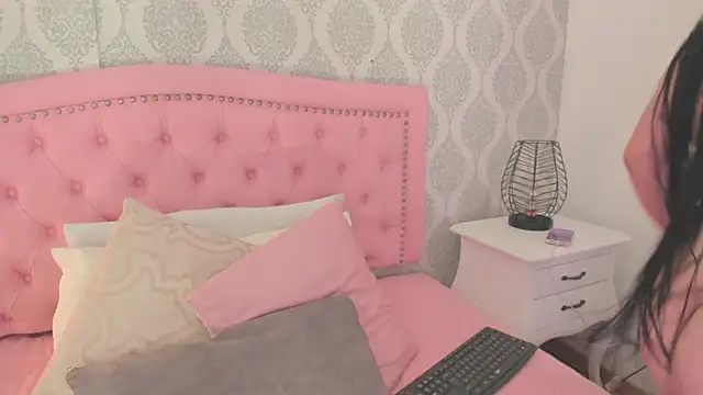 martina rivera  online show from December 2025 11:58:02 AM