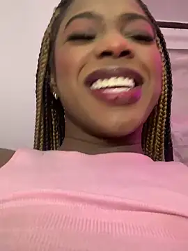 clhoe miller1 online show from December 2024 01:23:02 PM