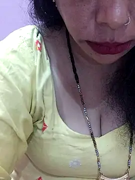 Snapshot of Urmila_bhabhii chatting on February 2025 02:59:02 AM Urmila bhabhii online show from February 2025 02:59:02 AM