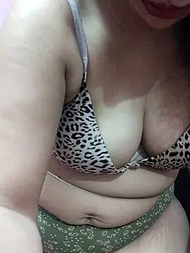 Snapshot of Urmila_bhabhii chatting on February 2025 02:50:02 AM Urmila bhabhii online show from February 2025 02:50:02 AM